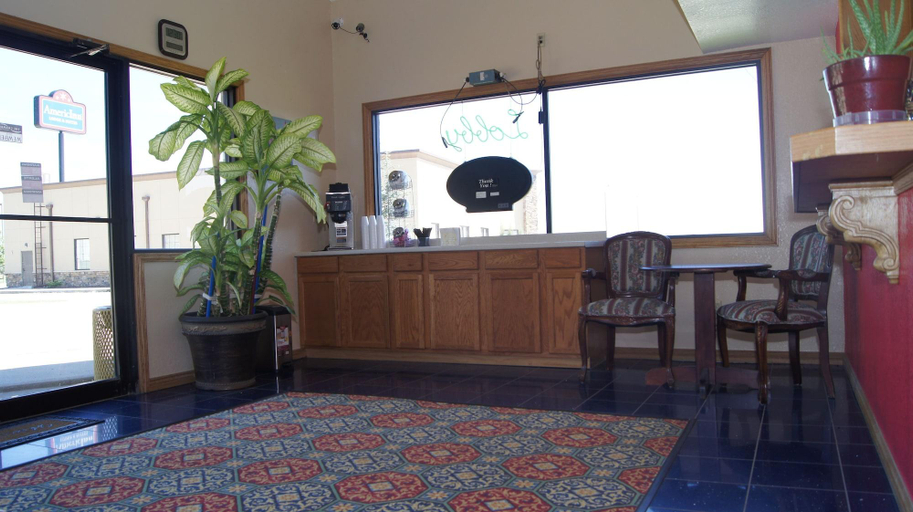 Lobby 2, Holiday Lodge Suites, Pittsburg