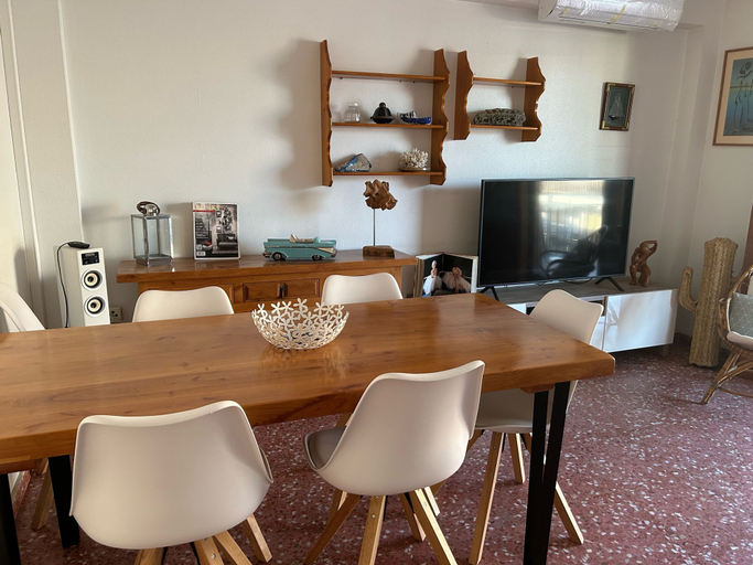 Room 2, Ap602 in Oliva With 3 Bedrooms and 1 Bathrooms, Valencia