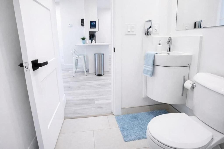 Bathroom 5, Wavecrest Retreat On Strip, Volusia