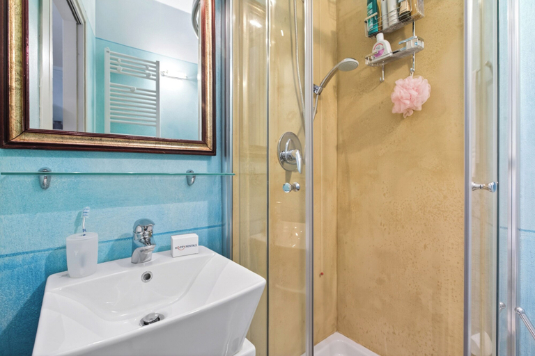 Bathroom 5, Roma 62 Lake View,terrace & Private Park, Brescia