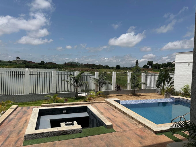 Pool 3, The Embassy Boutique Apartment, Jos South
