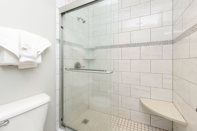 Bathroom 3, Phoenix Vii 71215 2 Bedroom Condo, Baldwin