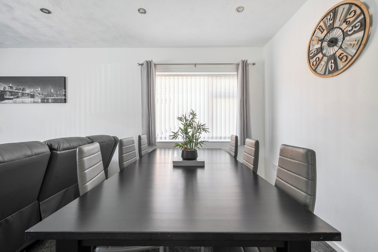 Others 5, 3-beds, Sleeps 6 Walking Distance to Castle & Town, Conwy