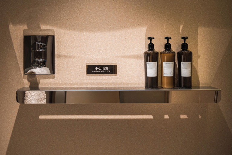 Bathroom amenities 4, Crystal Hotel Shanghai Wujiaochang Fudan, Shanghai