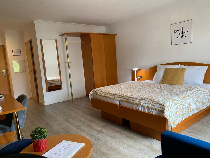 Bedroom 3, Schlosspark-Hotel Hof von Oldenburg, Ammerland