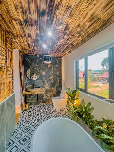 Bathroom 4, family home , Mộc Châu