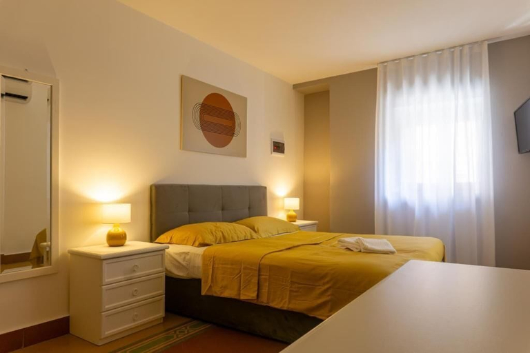 Others 1, Mi Tú Apartments, Catania