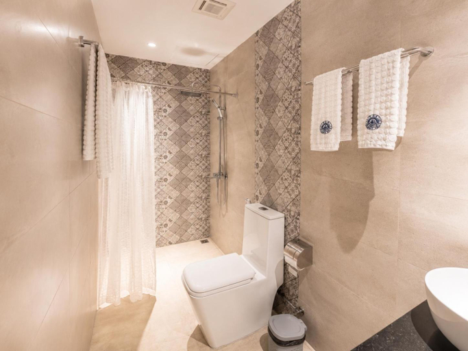 Bathroom 4, SIS Tourist Villa, North Ari Atoll