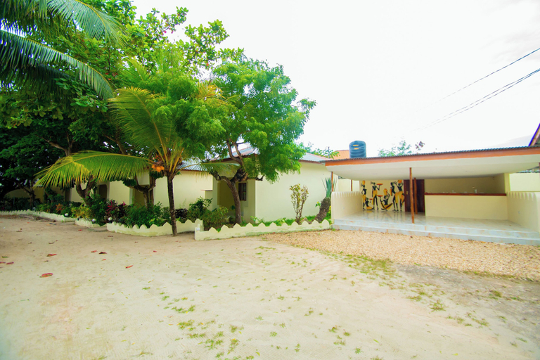 Exterior 5, Samridhi Bustani Oasis, Kaskazini 'A'