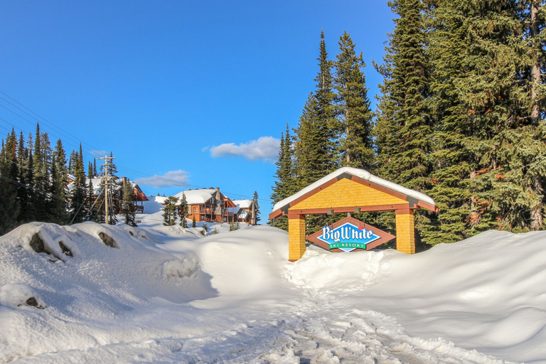 Property grounds 3, Glacier Lodge by Okanagan Premier, Kootenay Boundary