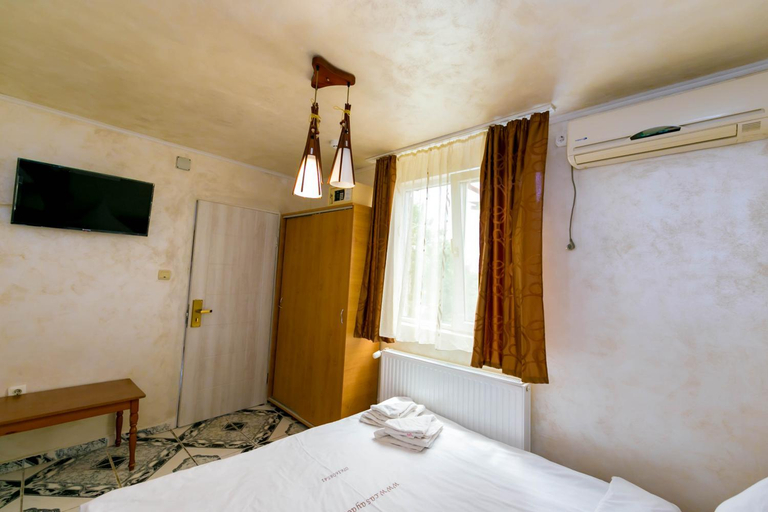 Bedroom, Casa Yachi Vama Veche, Limanu