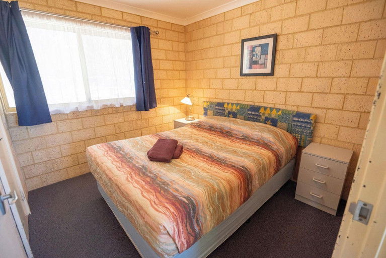 Bedroom 3, Belair Gardens Caravan Park, Geraldton