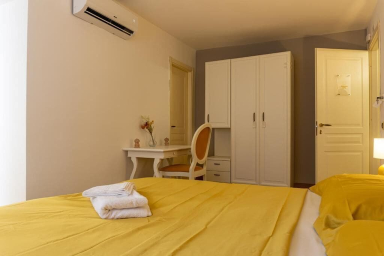 Bedroom 3, Mi Tú Apartments, Catania