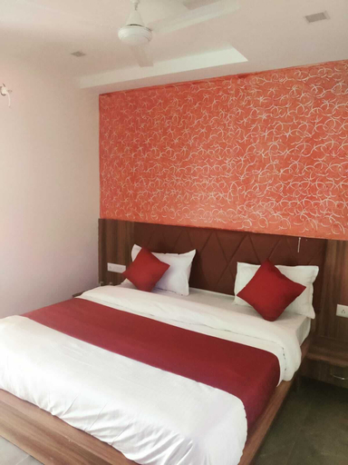 Bedroom 4, Hotel Kalash, Ahmadabad