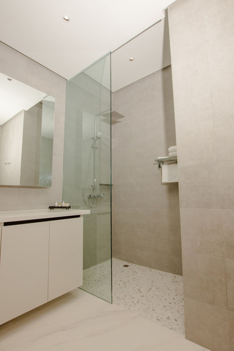 Bathroom 4, Atlantic Suites Hotel, City of Georgetown