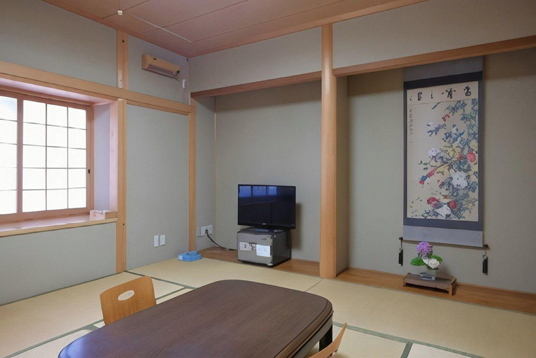 Bedroom 2, Maehira, Tenkawa