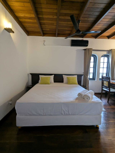 Room 4, Airport Luxury Villa 65 Negombo, Katana