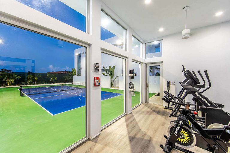Fitness facility 3, Perfect for 1 Couple - Pool & Beach Access