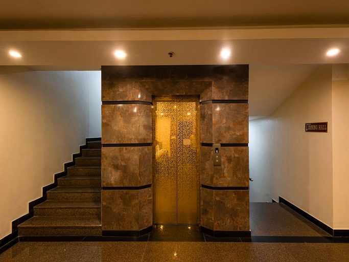 Public Area 2, Hotel Tamizh Park, Puducherry