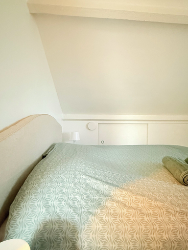 Room 5, Cosy House for 10 with clim and garden, Brabant Wallon