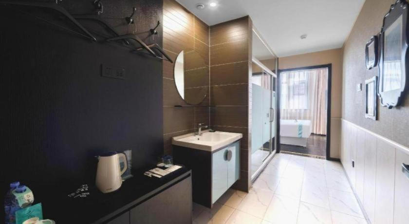 Bathroom 4, Xana Hotelle·Yutian, Tangshan