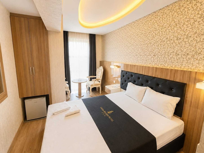 Bedroom 4, Grand Mardini Hotel, Merkez