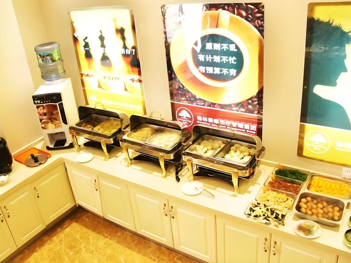Food & Drinks 5, GreenTree Inn Shandong Qingdao Development District Sdust Express Hotel, Qingdao