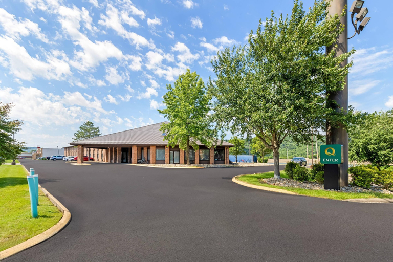 Exterior & Views 2, Quality Inn, Wetzel