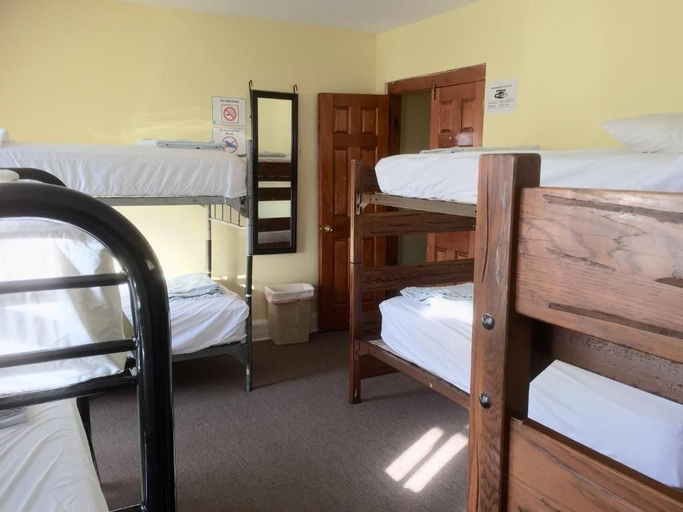 Room 5, Washington Capital Hostel, Washington D.C.