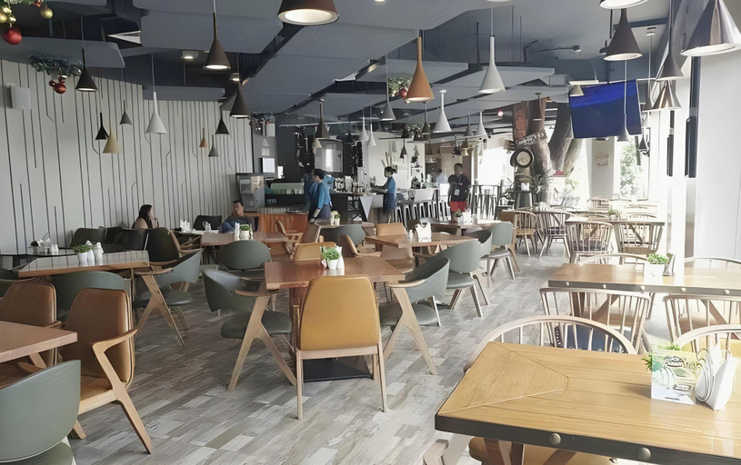 Food & Drinks 5, Subic Bay Travelers Hotel, Olongapo City