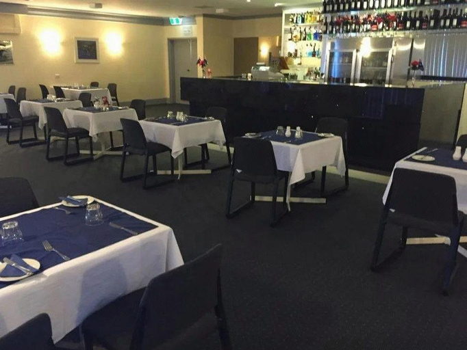 Food & Drinks 4, The Select Inn Penrith, Penrith - West