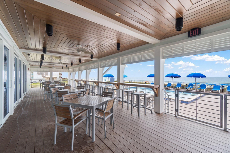 Outdoor dining 3, Salty Turtle at Lost Key Villas, Escambia