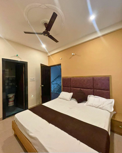 Room 3, Kashika Inn and Comfort Stays, Varanasi
