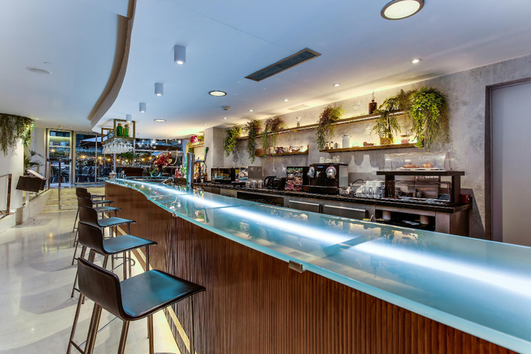 Food & Drinks 5, Ayre Hotel Caspe, Barcelona
