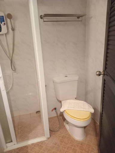 Bathroom 4, Punjadara Hotel, Muang Nakhon Ratchasima
