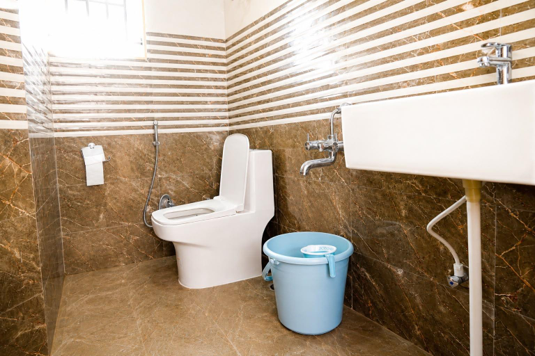Bathroom 4, Royal Suites, Bangalore