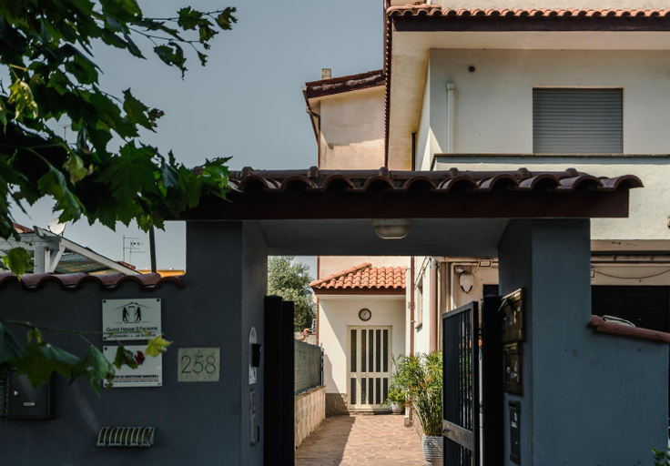 Exterior & Views, Guest House Il Faraone, Rome