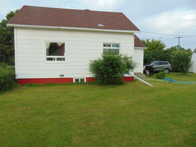 Others 4, Just You Vacation Home, Division No. 17