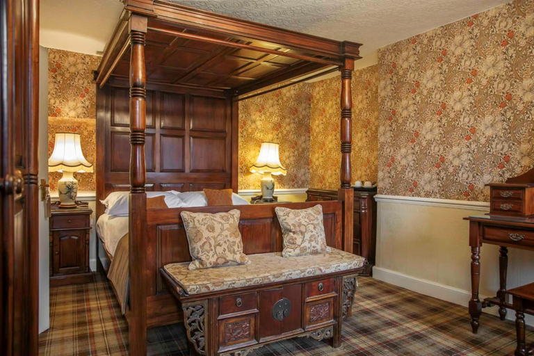Bedroom 2, Tweeddale Arms Hotel, East Lothian