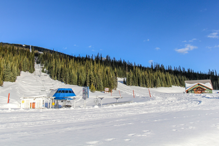 Snow and ski sports 4, Glacier Lodge by Okanagan Premier, Kootenay Boundary
