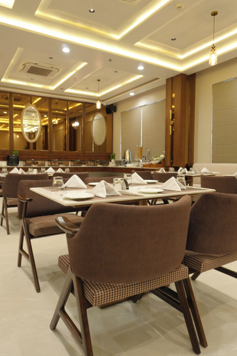 Dining 3, Hotel Pinak, Varanasi