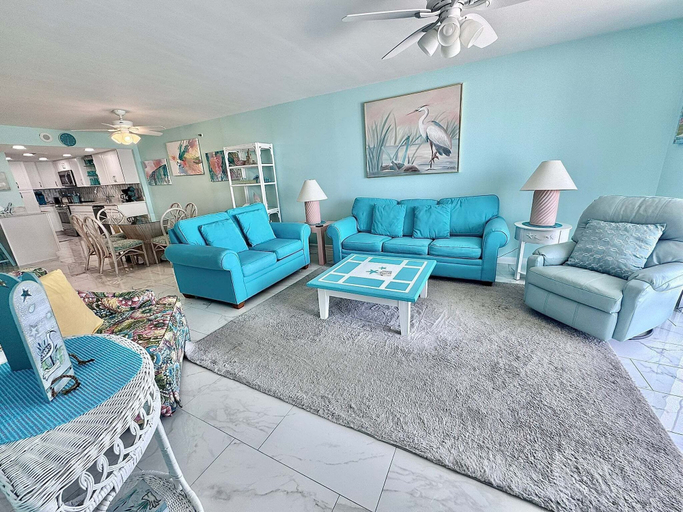 Living area 5, Welcome to a Beautifully Updated 2br/2ba Gulf-front Escape, Baldwin