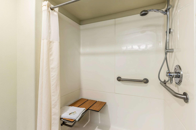 Bathroom 3, Quality Inn Washington - St George North, Washington