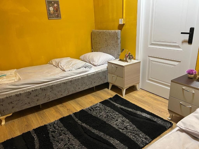 Room 5, Baku express Hostel, Baku