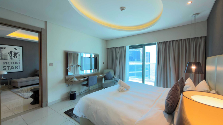 Room 3, Luxury 1BR at Paramount Residences with, Dubai
