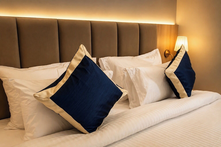 Room 5, Hotel Pinak, Varanasi