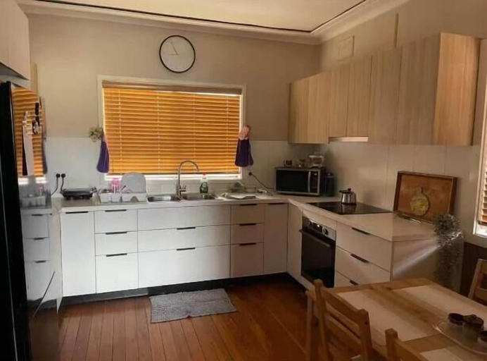 Private kitchen, Ash Vintage House, Fairfield - East