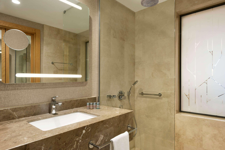 Bathroom 4, Ramada Hotel & Suites by Wyndham Adana, Yüreğir