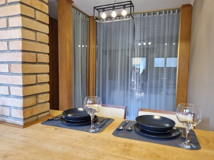 Dining, Lindo loft decorado centro com garagem, São Roque
