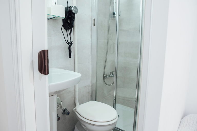 Bathroom 3, Hostal Ruta de Francia, Barcelona